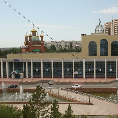 1-Комнатная Квартира На Набережной Pavlodar Exterior foto